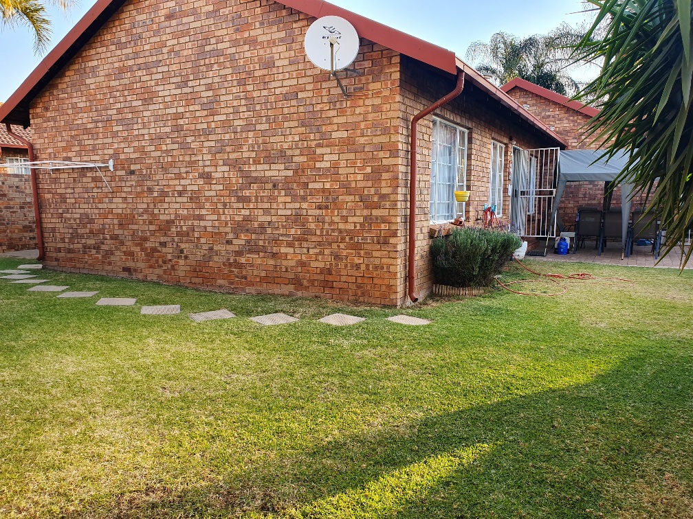 HS11777photo1.jpg