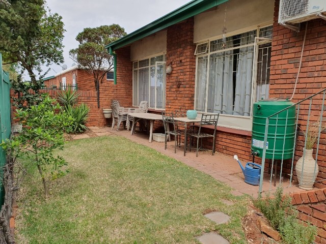 HS11811photo1.jpg