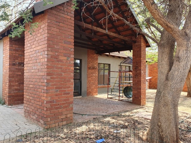 HS11819photo1.jpg