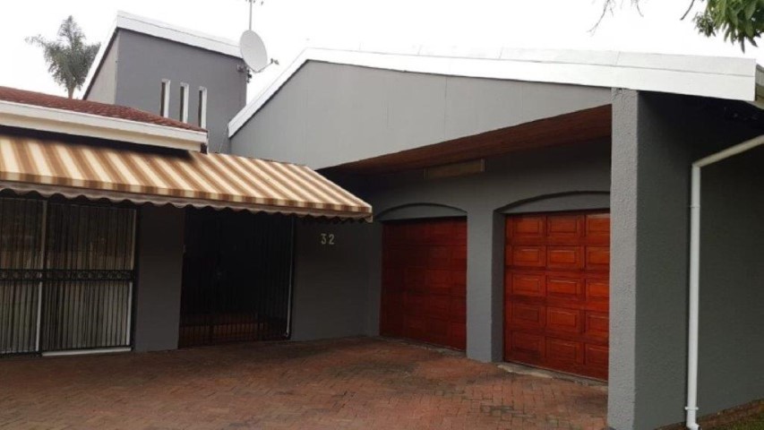 HS11851photo1.jpg