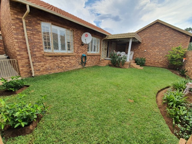 HS11852photo1.jpg