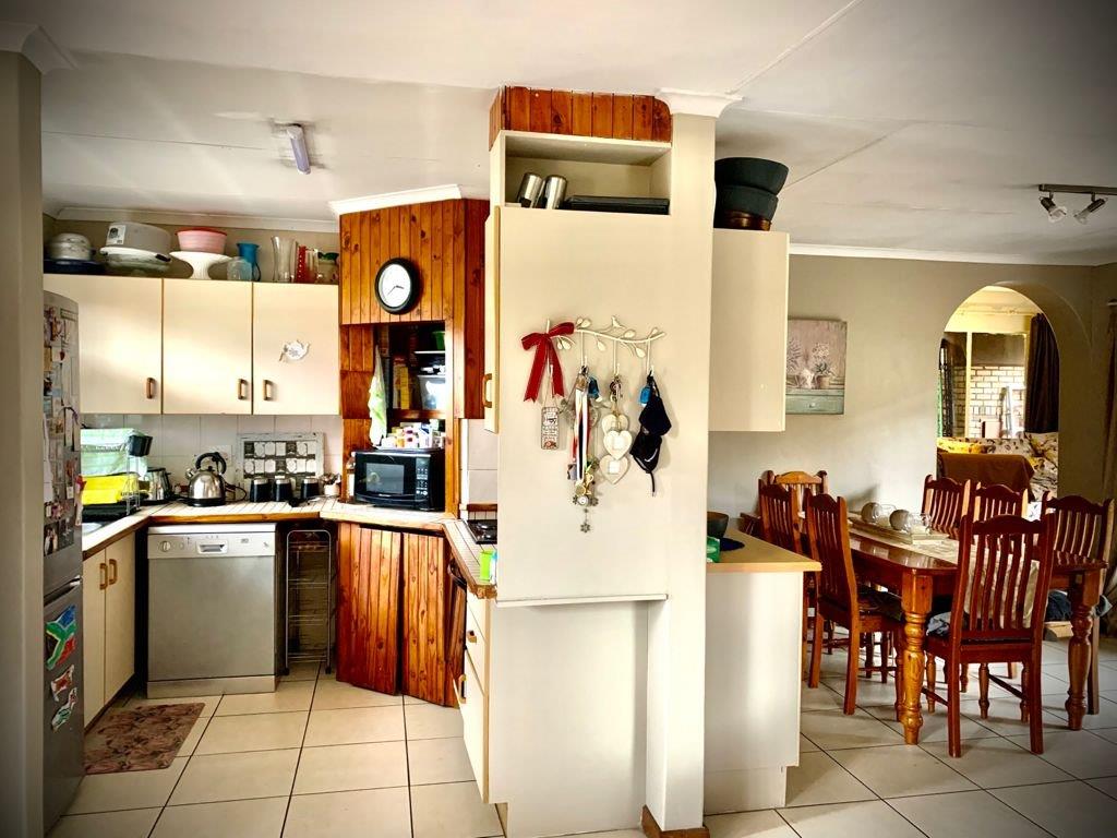 HS11957photo1.jpg