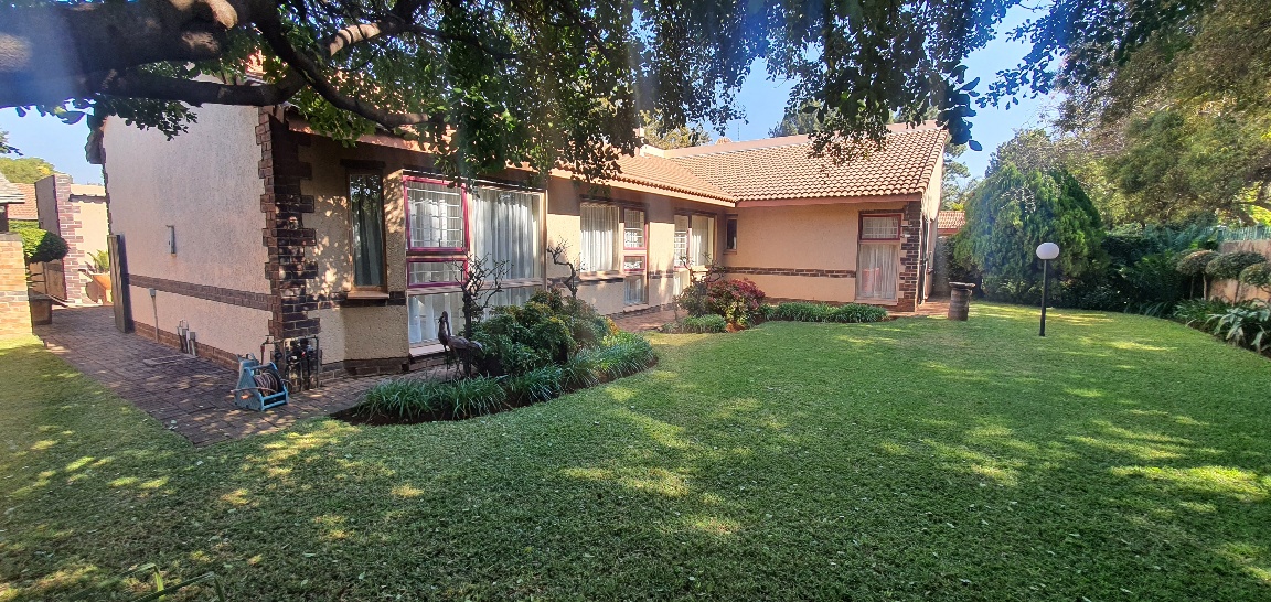 HS11983photo1.jpg